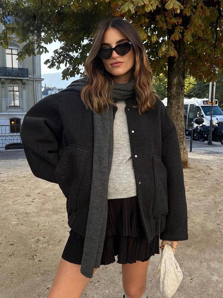 Dames Oversized Bomberjack met Praktische Zakken en Moderne Details Zwart