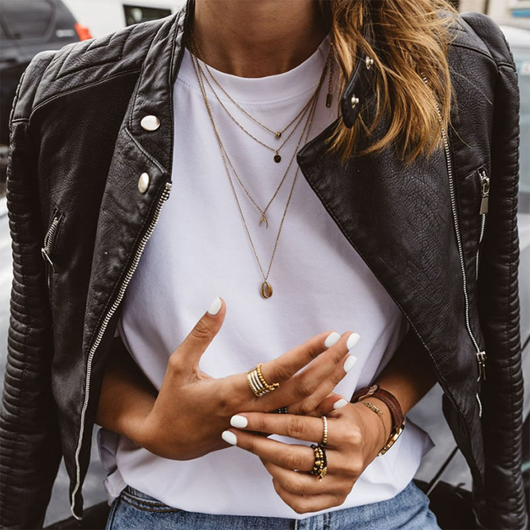 Dames Biker Jacket met Ritsdetails en Gewatteerde Mouwen