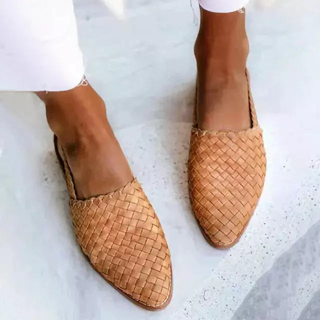 Dames Gevlochten Sandalen met Puntneus en Enkelbandje
