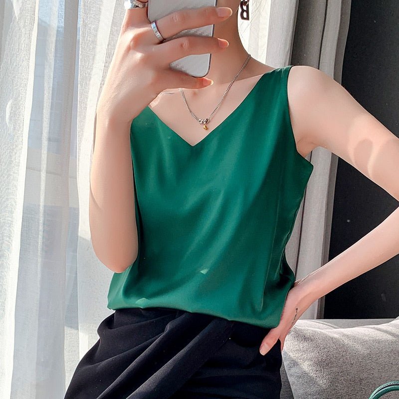 Dames Tank Top Mouwloos met V-hals en Glanzende Finish