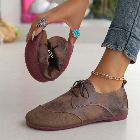 Dames Veterschoenen met Contrasterende Neus en Platte Zool
