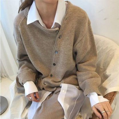 Dames Cardigan met Asymmetrische Knopen