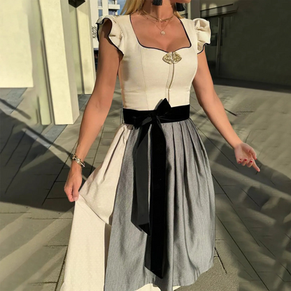 Dames Dirndl Jurk Met Elegante Stijl En Traditionele Elementen Wit