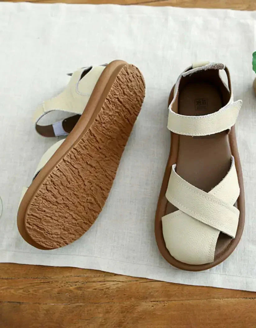 Dames Elegante Sandalen met Asymmetrisch Ontwerp Beige