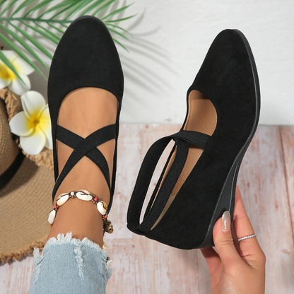 Dames Ballerina Instapschoenen met Kruisband en Sleehak