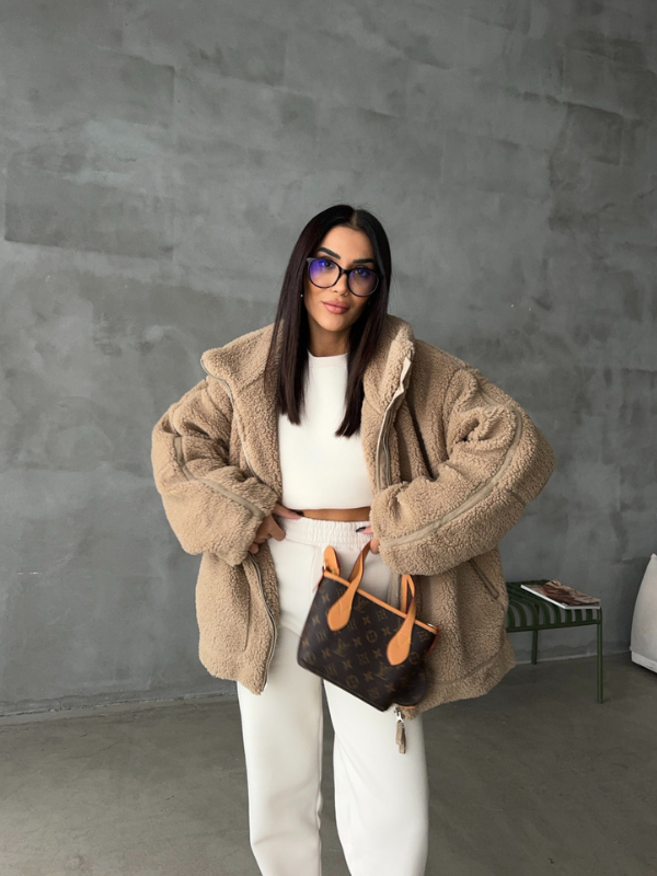 Dames Tussenjas met Oversized Pasvorm en Zachte Sherpa Fleece Bruin