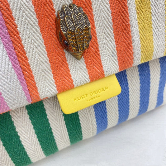 Dames Schoudertas Met Regenboogdesign En Gouden Ketting