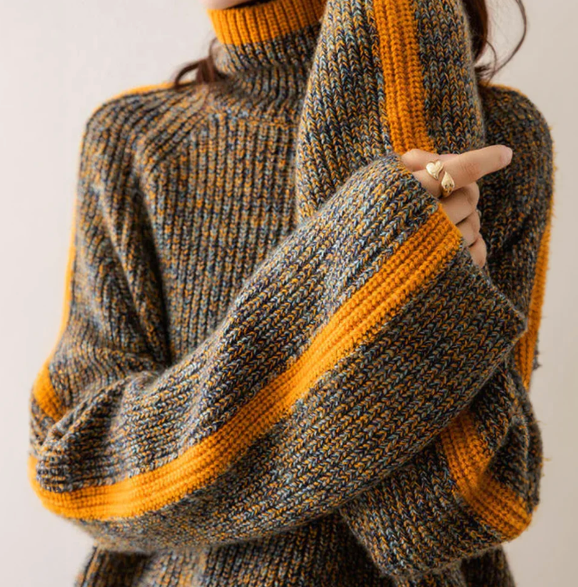 Dames Oversized Trui Gebreid met Asymmetrische Zoom en Oranje Details
