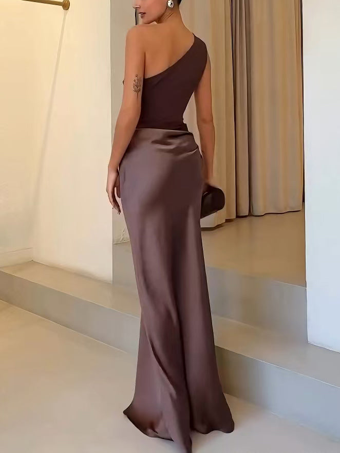 Dames Avondjurk met One Shoulder Hals, Plooien en Mermaid Silhouet