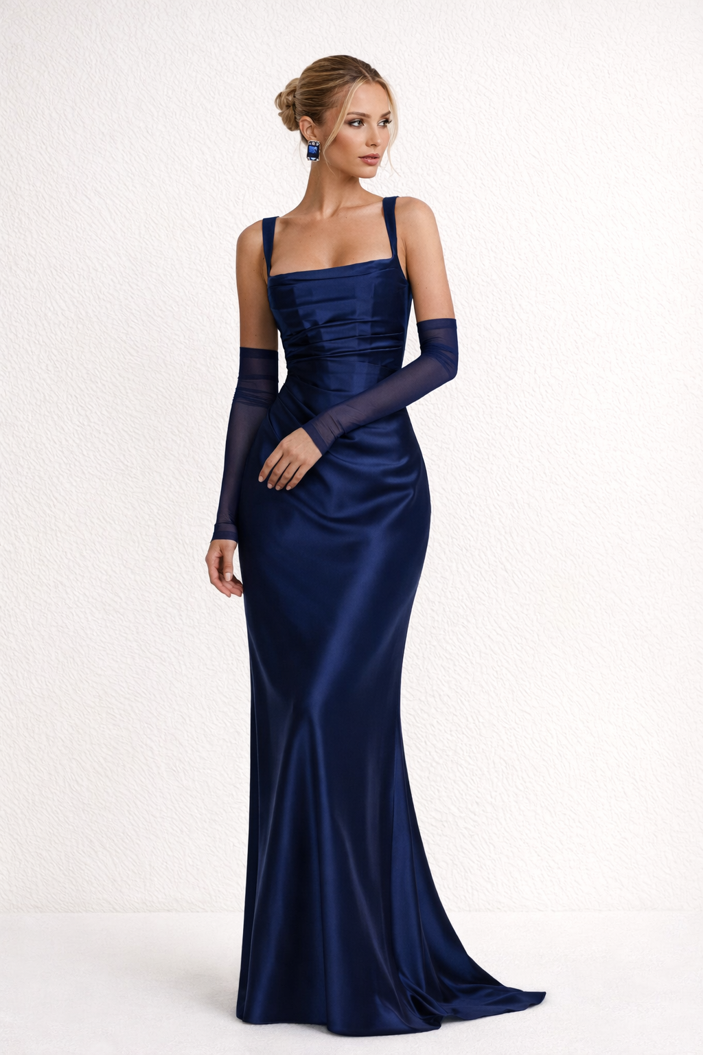 Dames Avondjurk Mouwloos met Vierkante Hals, Choker en Sleeplengte Marineblauw