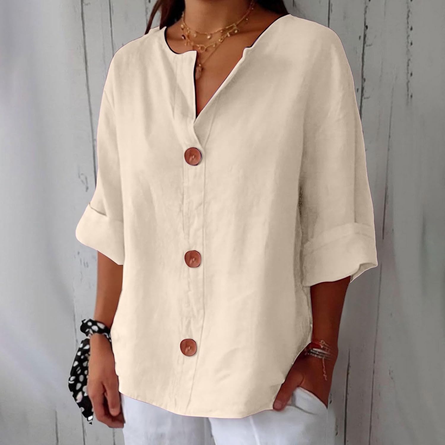 Dames Blouse met V-hals en Knoopsluiting, Driekwart Mouw