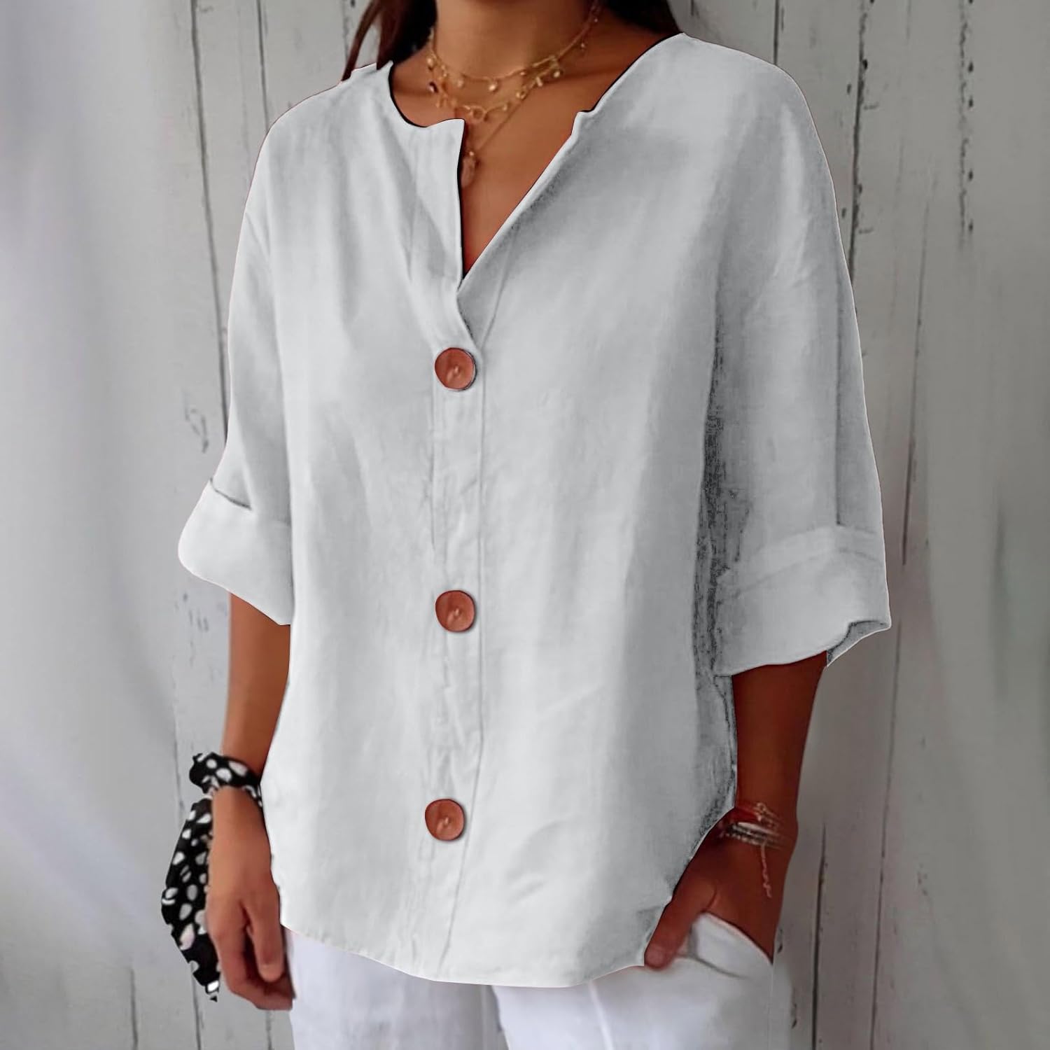 Dames Blouse met V-hals en Knoopsluiting, Driekwart Mouw