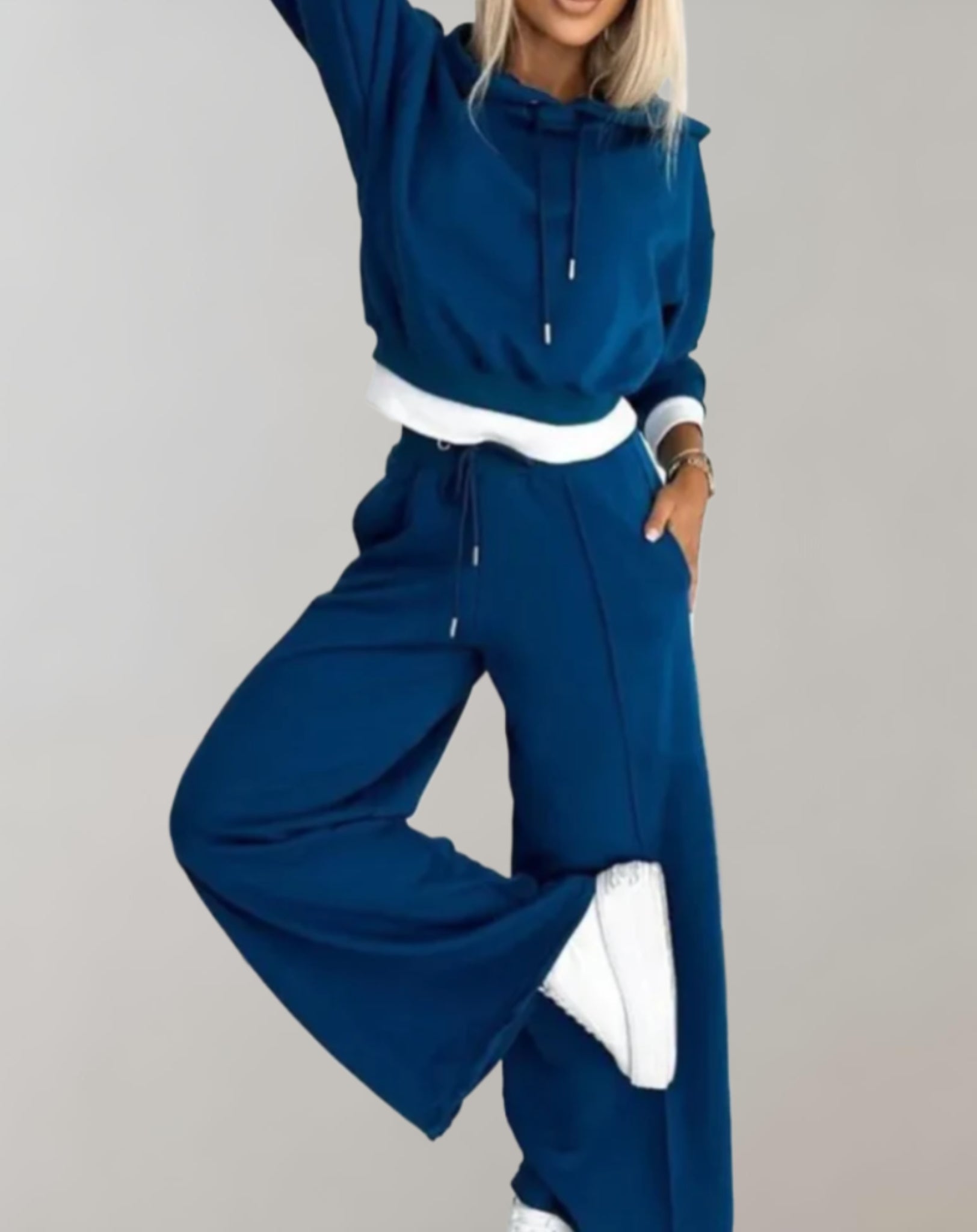 Dames Joggingpak met Crop Hoodie en Wide-leg Broek Blauw