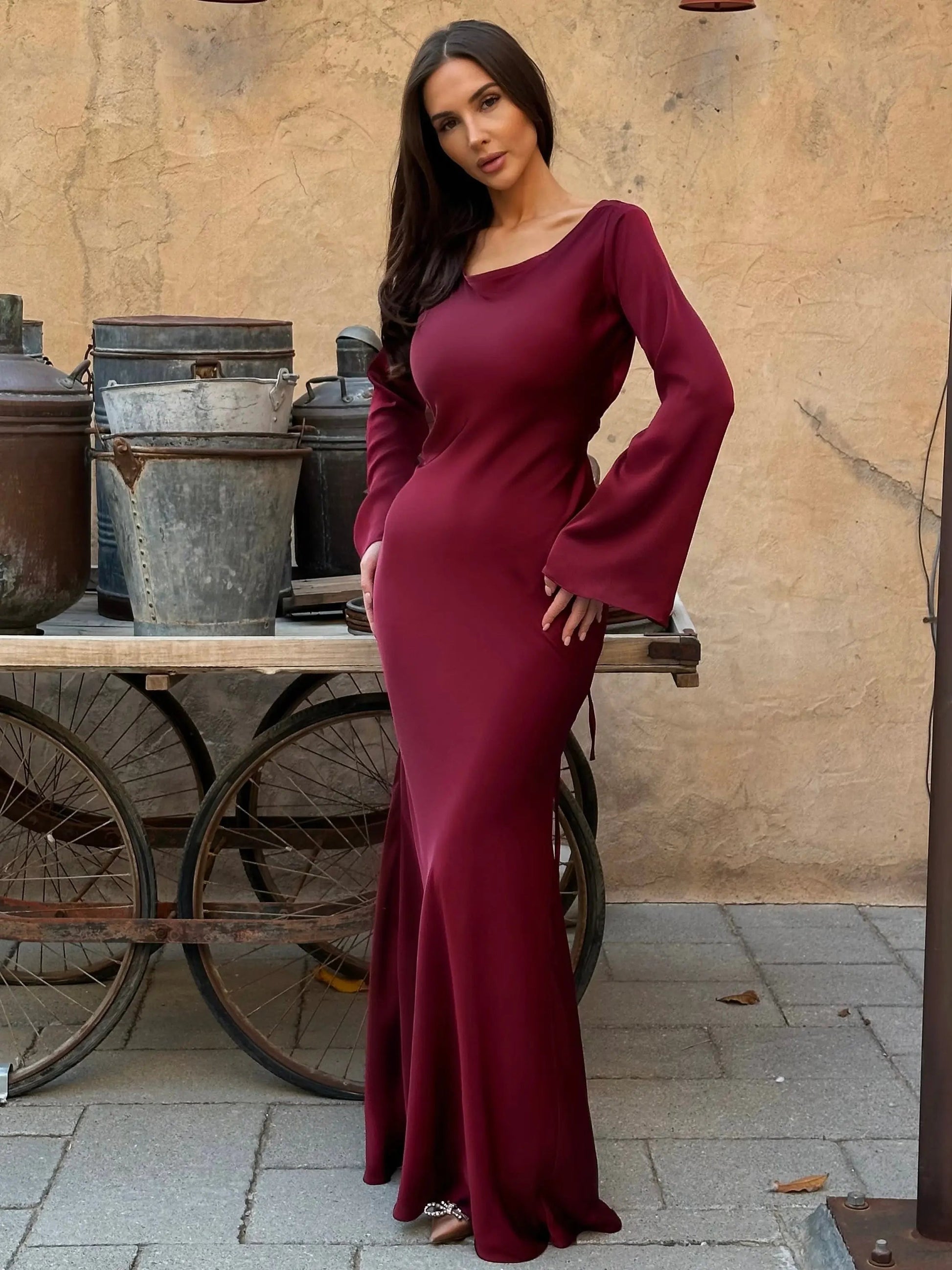 Dames Maxi Avondjurk met Lange Mouwen en Cowl-hals Bordeauxrood