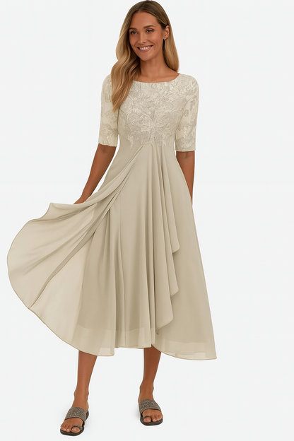 Dames Midi Jurk met Kant Bovenstuk en Zwierige Rok Champagne