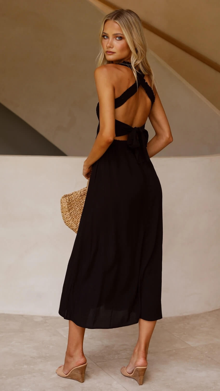 Dames Mouwloze Maxi Jurk met Vierkante Hals, Smock Detail en Open Rug