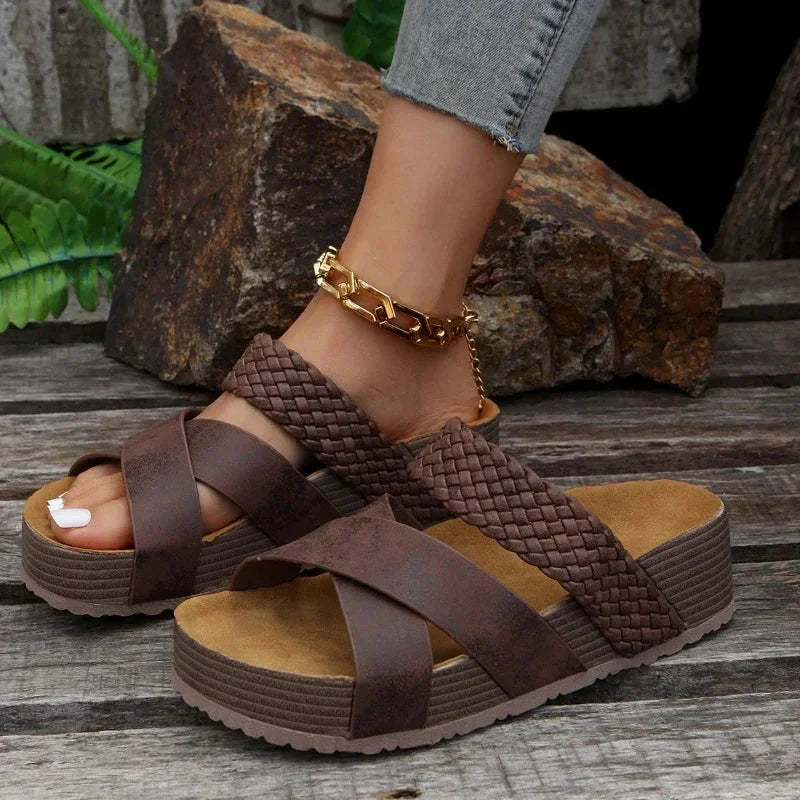 Dames Platform Sandalen met Gevlochten Bandjes en Open Neus