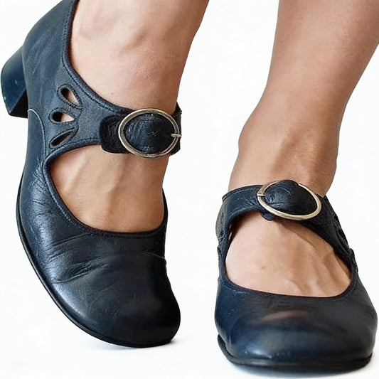 Dames Pumps met Siersluiting en Uitsnijdingen