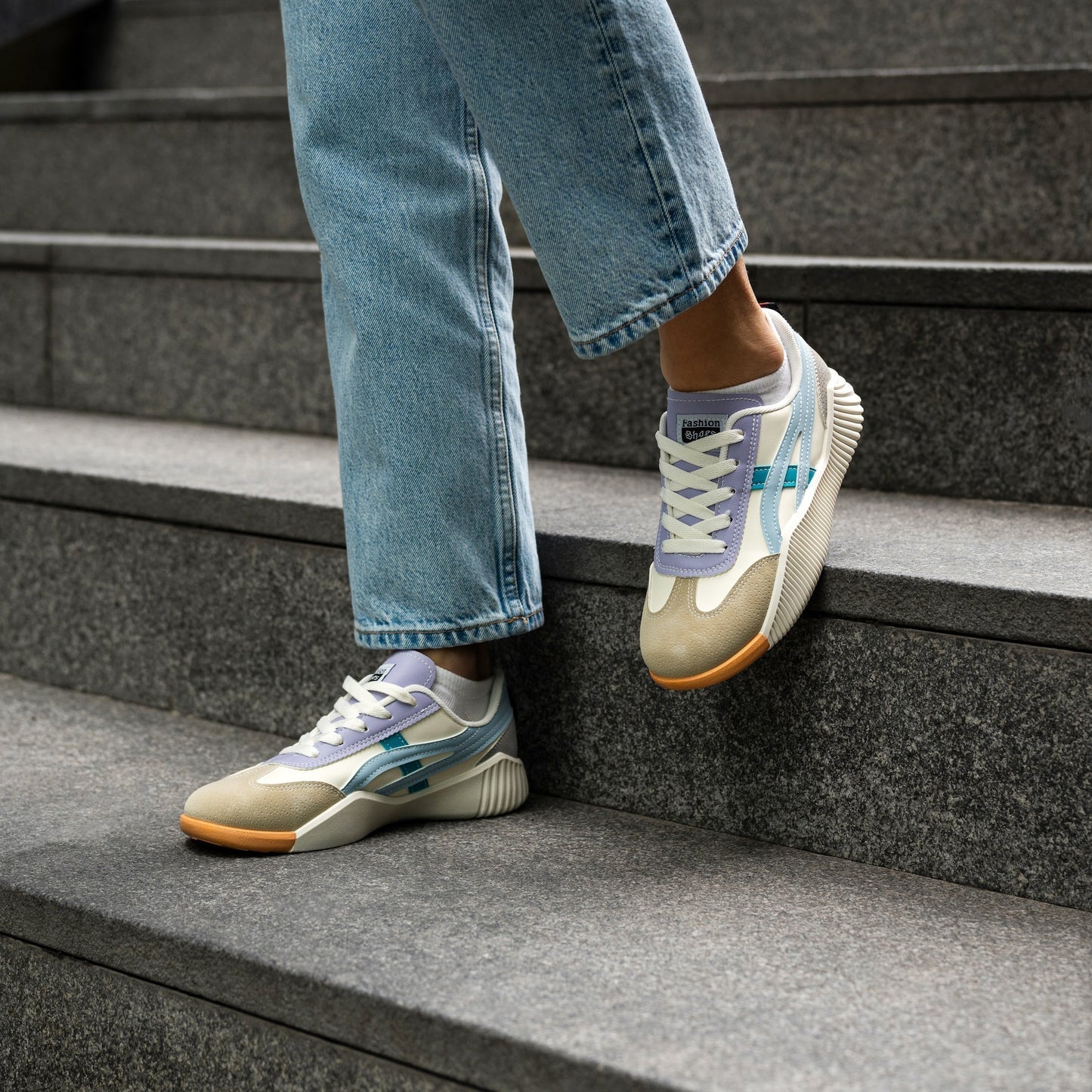 Dames Retro Sneakers met Vetersluiting en Geprofileerde Zool