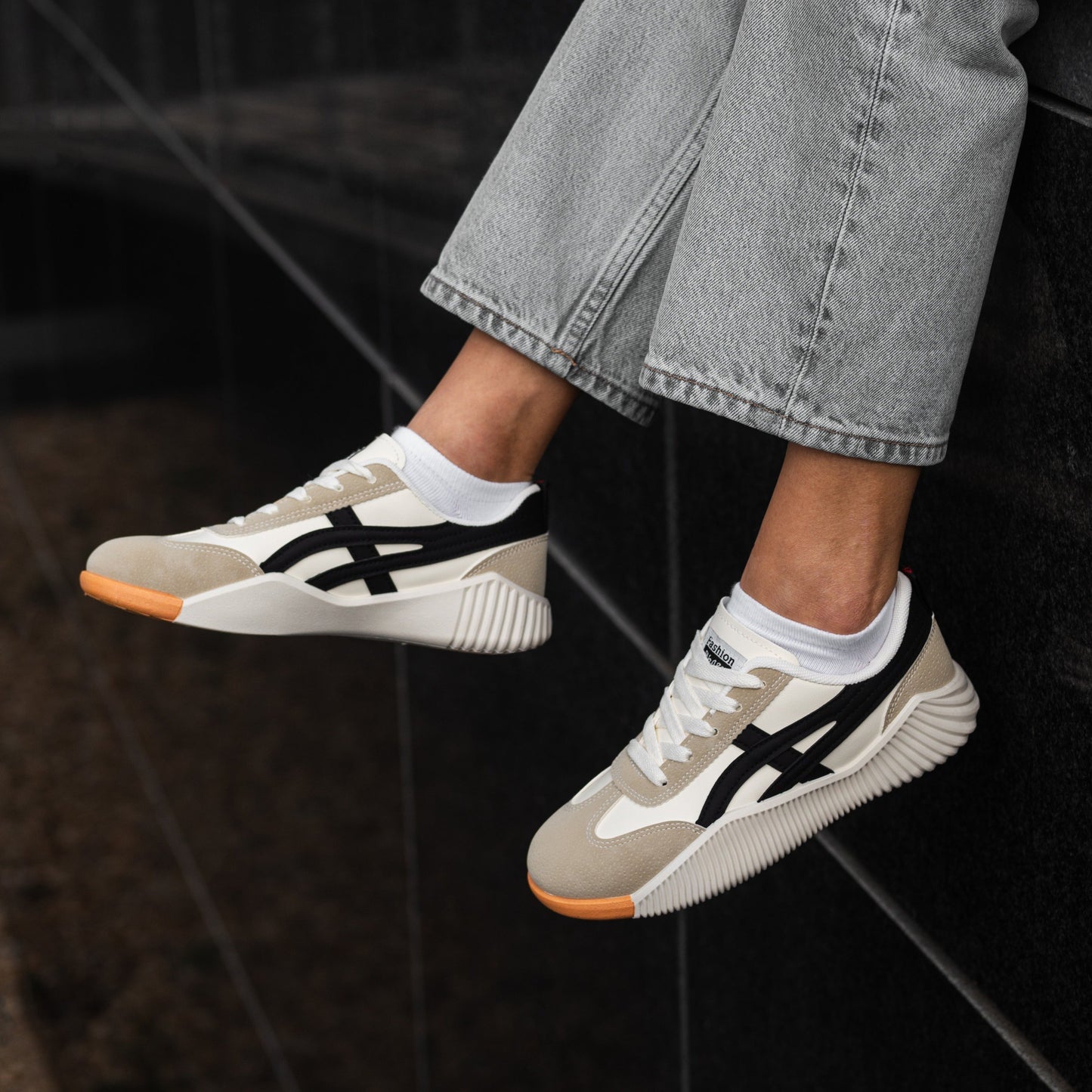 Dames Retro Sneakers met Vetersluiting en Geprofileerde Zool