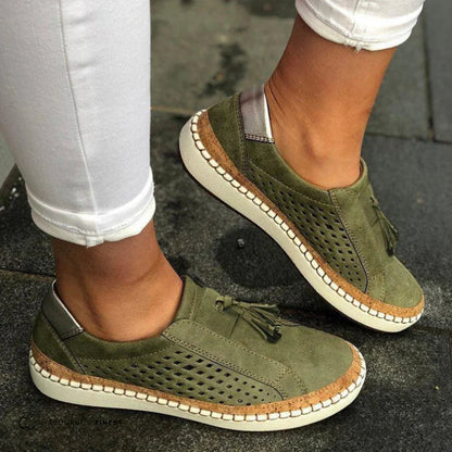 Dames Slip-On Sneakers met Perforaties en Kwastjes Groen