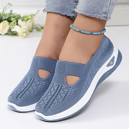 Dames Slip-on Sneakers met Uitsparing en Geprofileerde Zool
