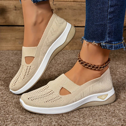 Dames Slip-on Sneakers met Uitsparing en Geprofileerde Zool