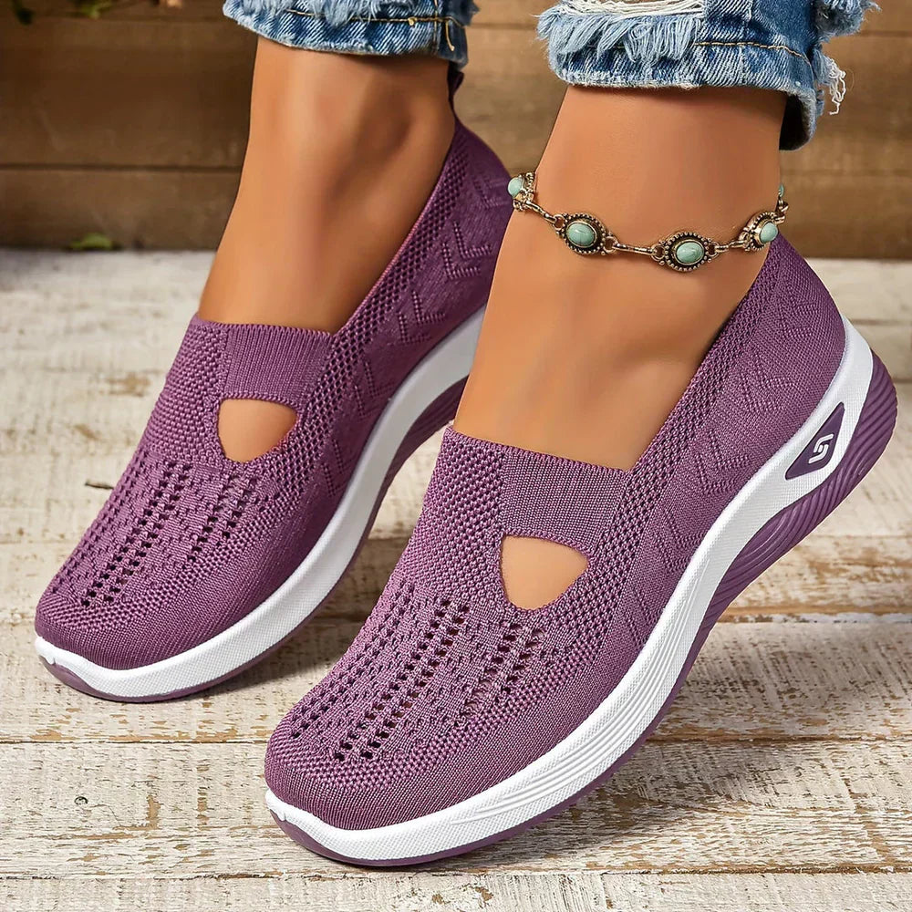Dames Slip-on Sneakers met Uitsparing en Geprofileerde Zool