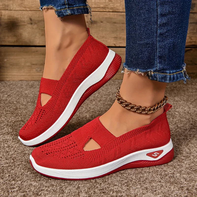 Dames Slip-on Sneakers met Uitsparing en Geprofileerde Zool
