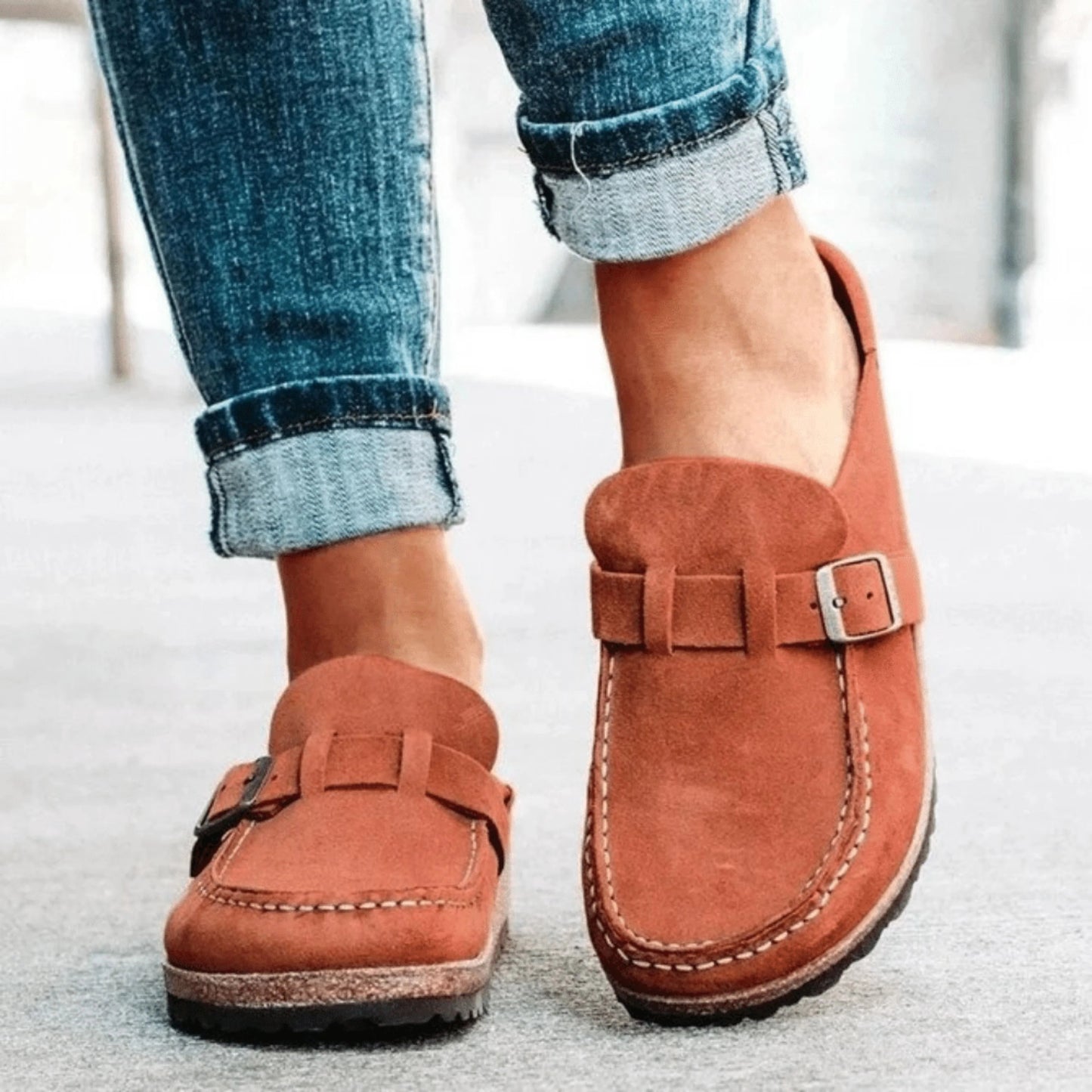 Dames Slippers met Gesp en Kurken Zool Bruin