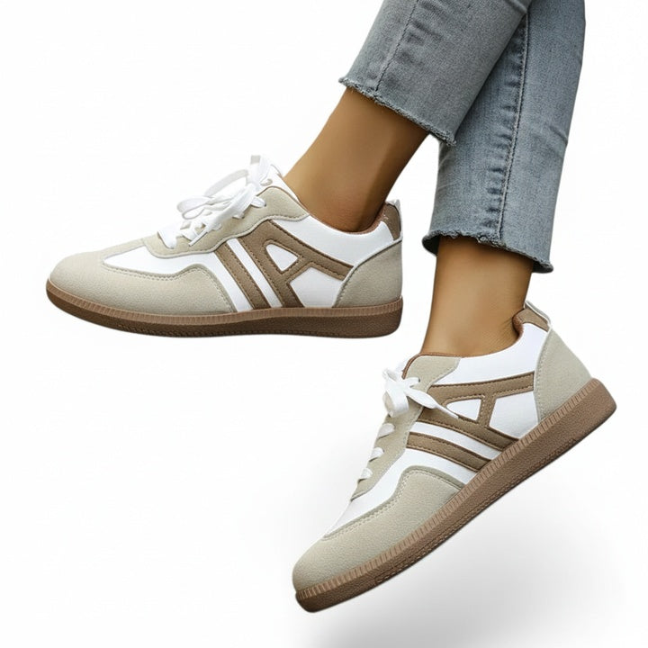 Dames Sneakers met Vetersluiting en Kleurblok Design