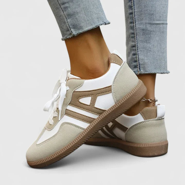 Dames Sneakers met Vetersluiting en Kleurblok Design