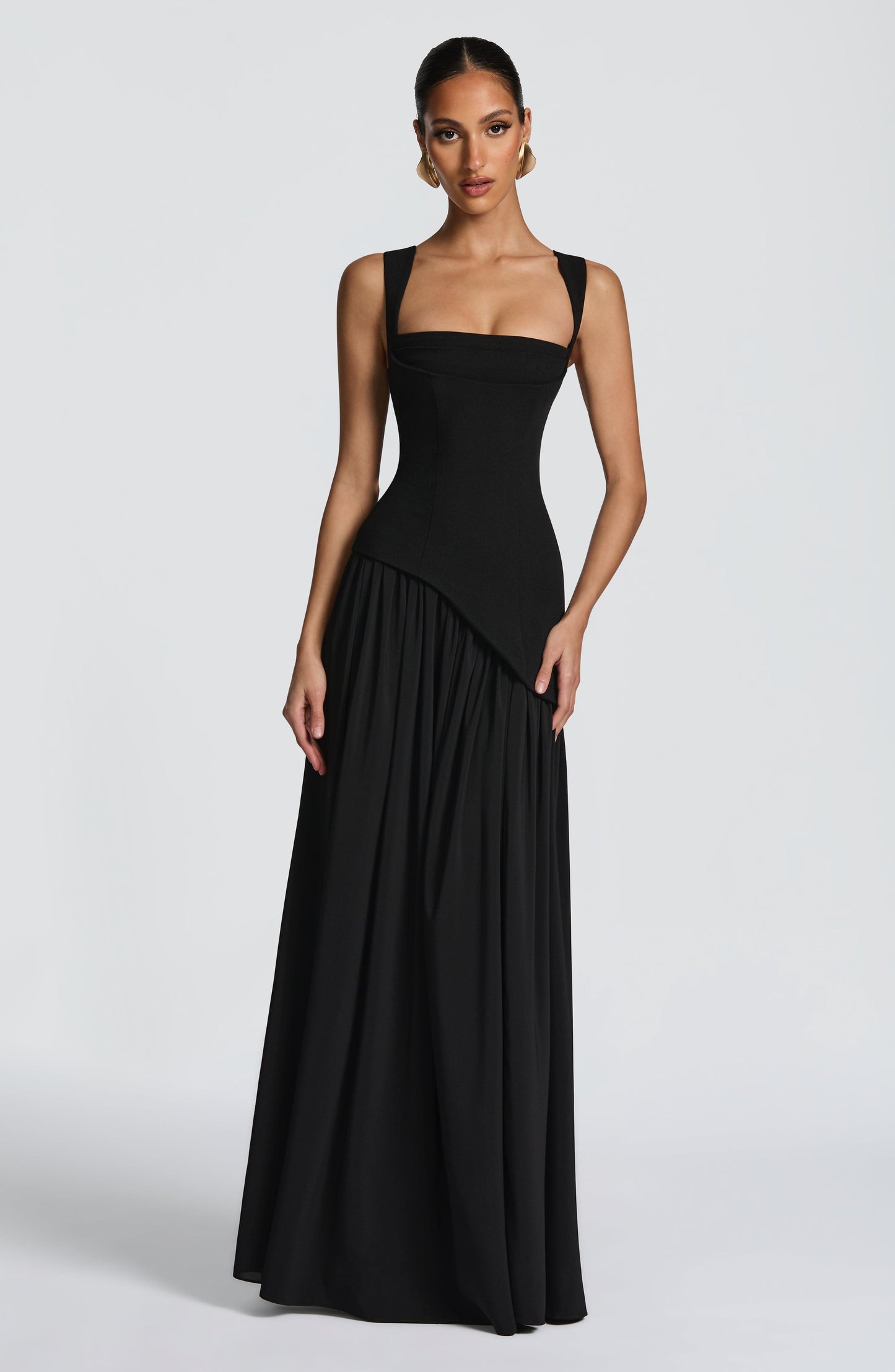Dames Strapless Maxijurk met Corset Lijfje en Asymmetrische Taille Zwart