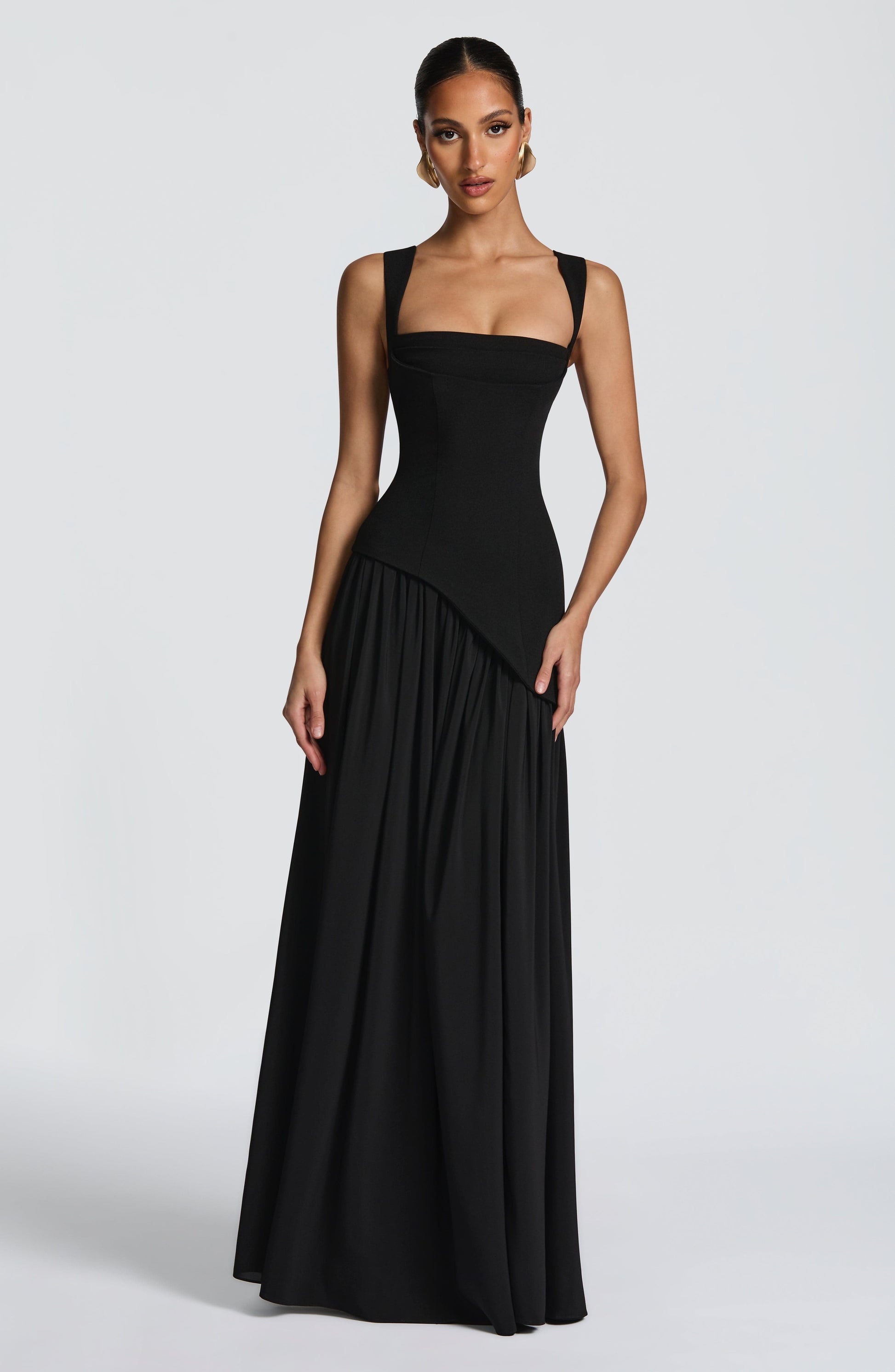 Dames Strapless Maxijurk met Corset Lijfje en Asymmetrische Taille Zwart