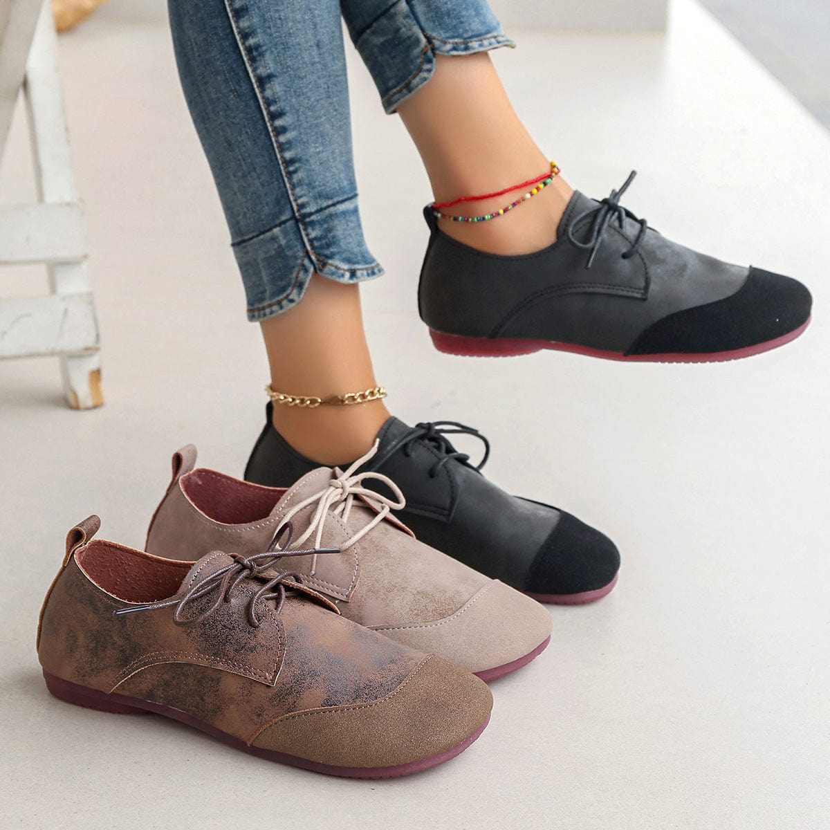 Dames Veterschoenen met Contrasterende Neus en Platte Zool