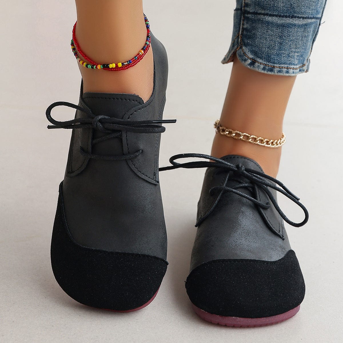 Dames Veterschoenen met Contrasterende Neus en Platte Zool Zwart