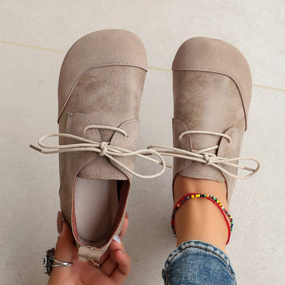 Dames Veterschoenen met Contrasterende Neus en Platte Zool Beige