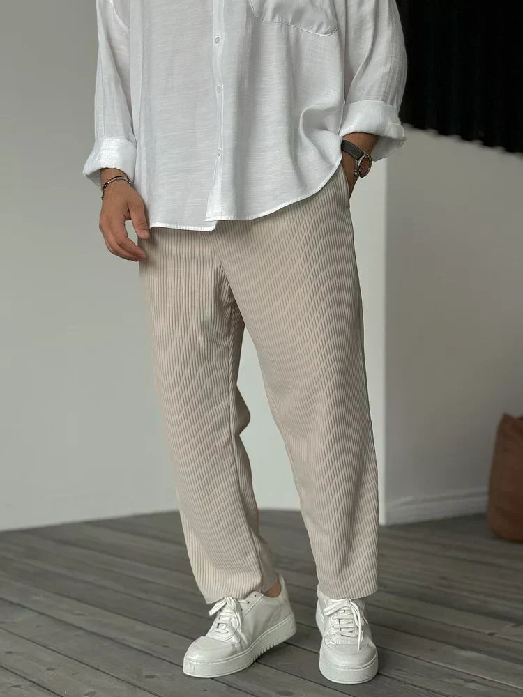 Heren Broek met Geplooide Ribstructuur en Rechte Pijp Beige