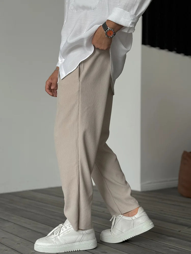 Heren Broek met Geplooide Ribstructuur en Rechte Pijp