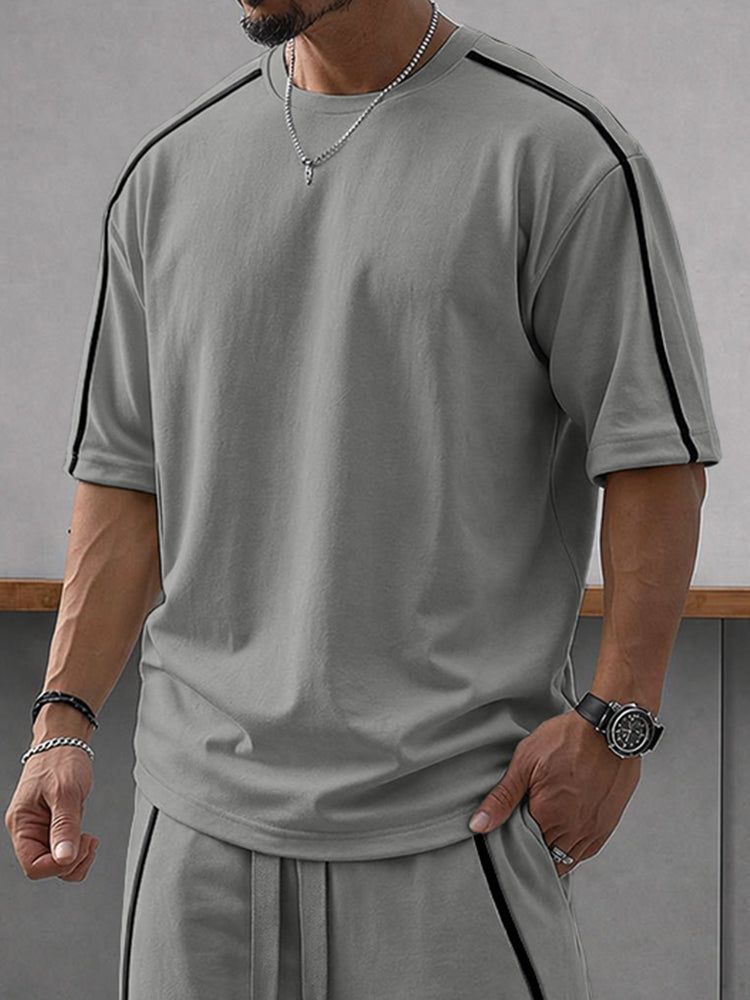 Heren Clothing Set Korte Mouw met Contrasterende Strepen en Shorts