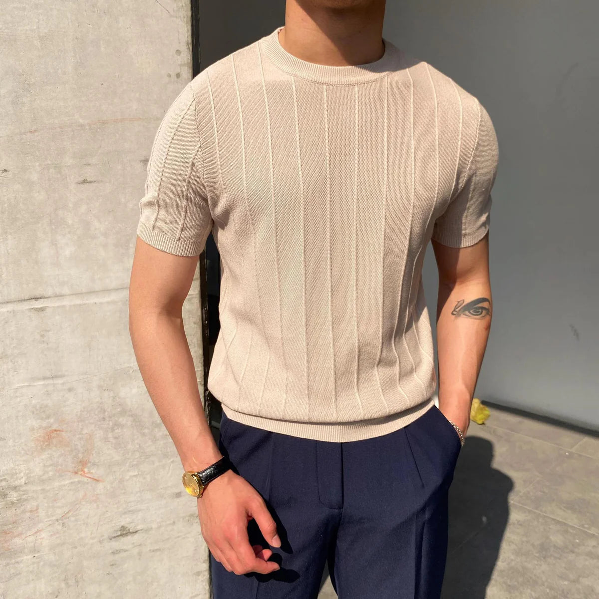 Heren Sweater Korte Mouw met Ronde Hals en Verticale Strepen Slim Fit Beige